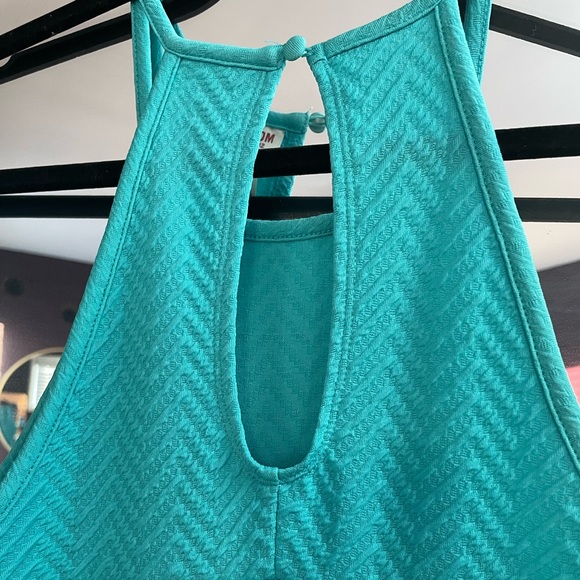 Dress - Picture 4 of 4